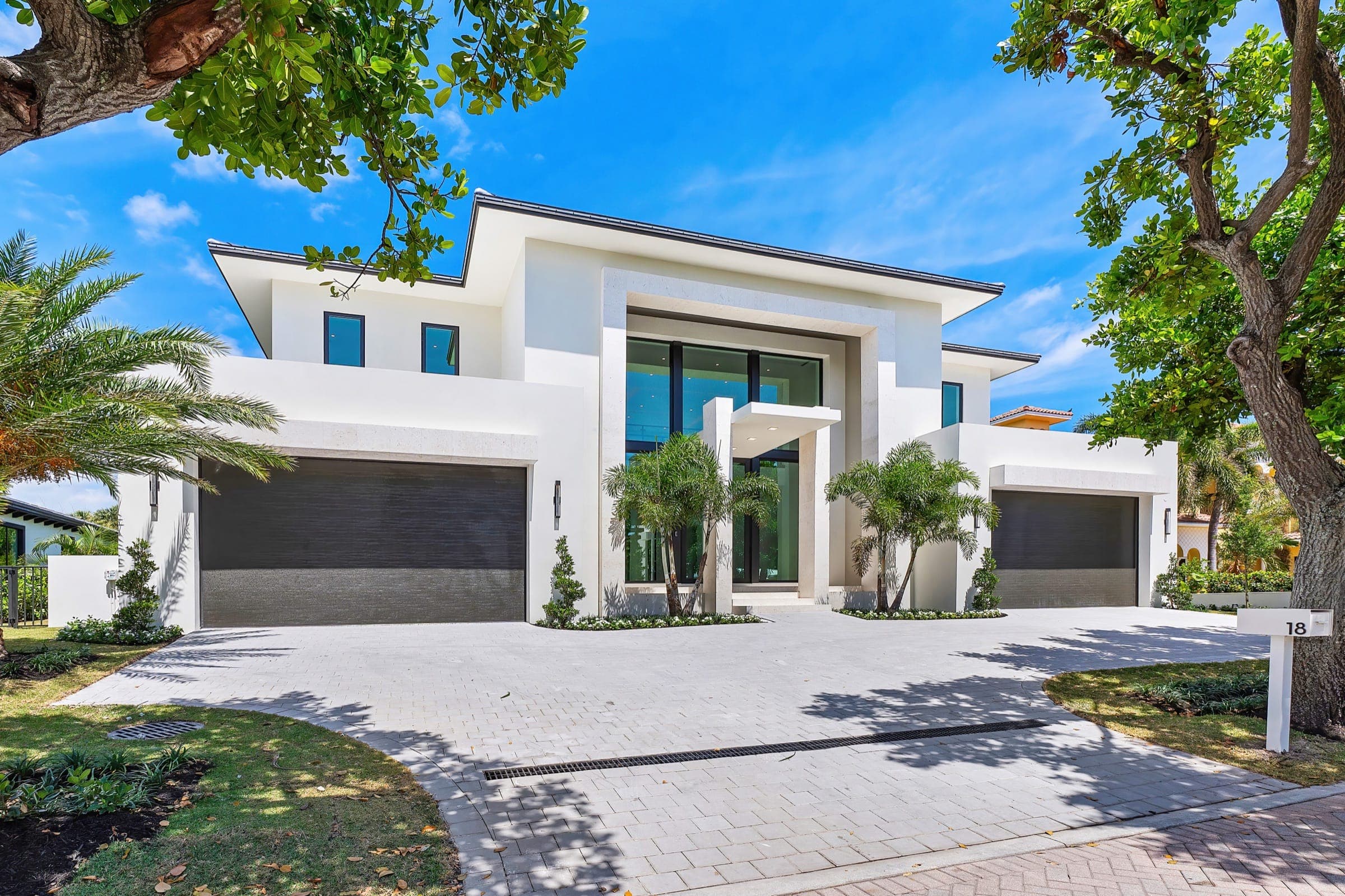 18 E Ocean Avenue | Coastal by SouthShore Builders